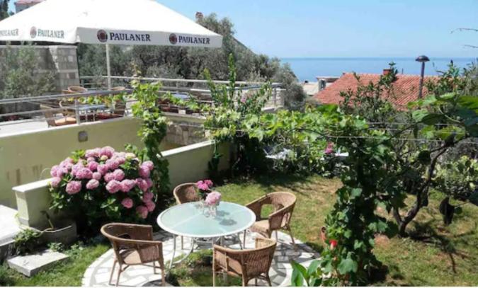 Bmv Room With East Island View Sveti Stefan Buitenkant foto